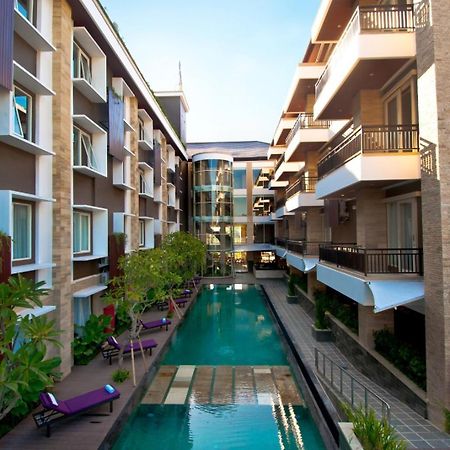 Отель Quest San Denpasar By Aston Экстерьер фото